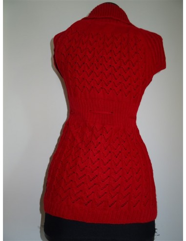 Pulover mediu rosu dama cu nasturi si maneca scurta