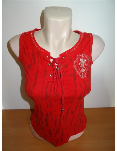 Tricou rosu dama cu snur la gat si imprimeu intr-o parte