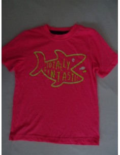 Tricou rosu la baza gatului