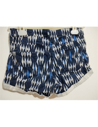 Pantaloni scurti cu buzunare si nasture Hm