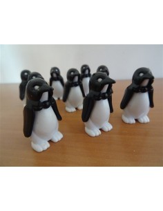 Set 9 figurine pinguini Mc Donalds 2