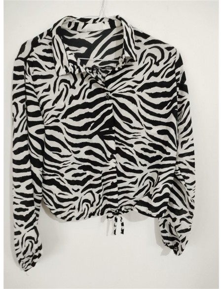 Camasa animal print cu guler si nasturi negri Hm