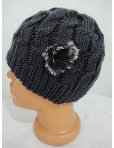 Caciula neagra trticotata cu detaliu blanita