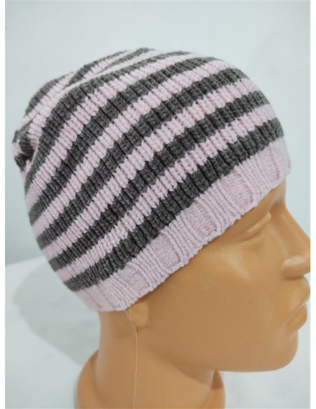 Caciula tricotata alba cu dungi negre NKY