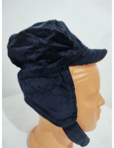 Caciula neagra din velur si interior de plus 2