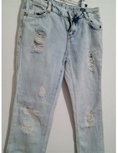 Pantalon de jeans model cu rupturi Lc Waikiki 2