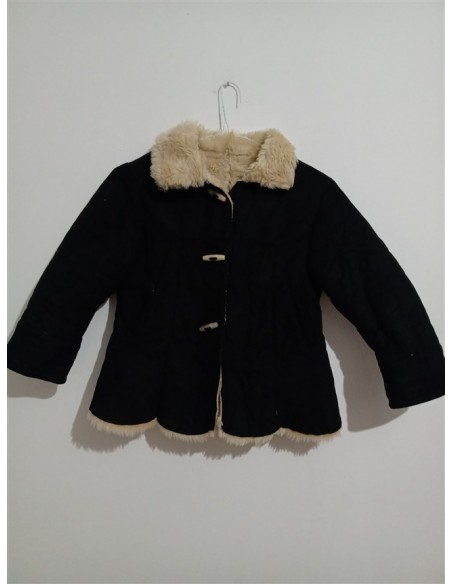 Jacheta neagra aspect piele intoarsa si imblanita
