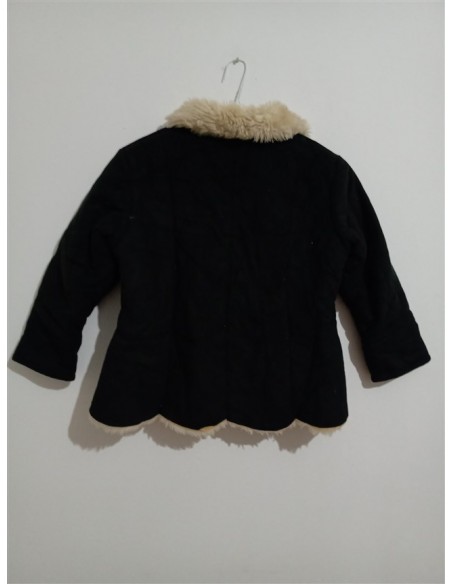 Jacheta neagra aspect piele intoarsa si imblanita