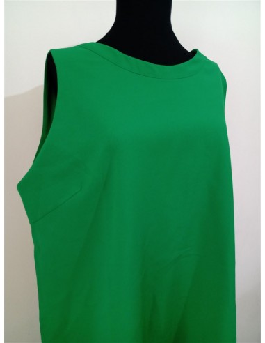 Rochie medie verde fara maneci cu nasturi la...