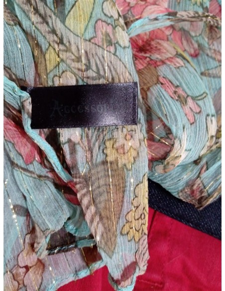 Esarfa multicolora cu model floral