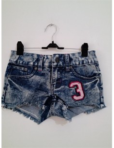 Pantaloni scurti tip jeans