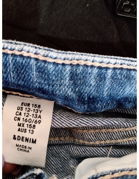 Pantaloni scurti &Denim cu taieturi