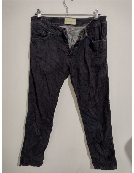 Pantaloni tip jeans