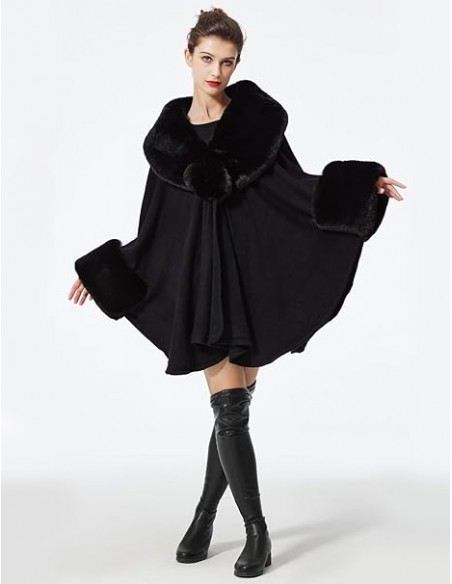 Palton negru elegant accesorizata cu blana artificiala Beautylicate