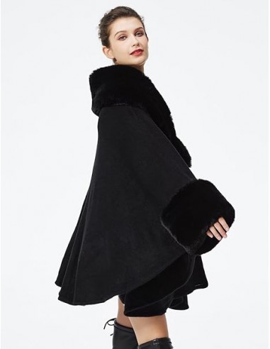 Palton negru elegant accesorizata cu blana...