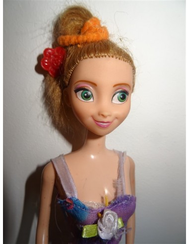 Papusa par blond si rochita scurta imprimeu floral 30cm