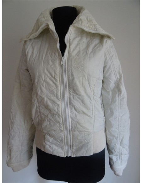 Geaca dama alba cu fermuar si guler inalt