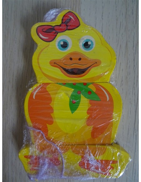 Puzzle figurina ratusca cu fundita din lemn