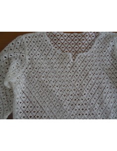 Bluza alba maneca lunga cu gaurele 2