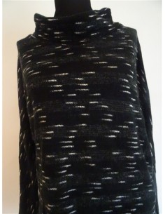 Pulover dama alb cu negru cu gat larg inalt 2